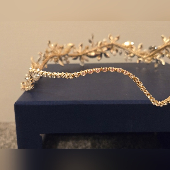 Women's Gold Bridal Headband - Picture 3 of 6